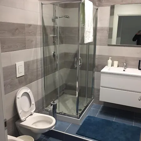 Le Coccinelle 3* باري